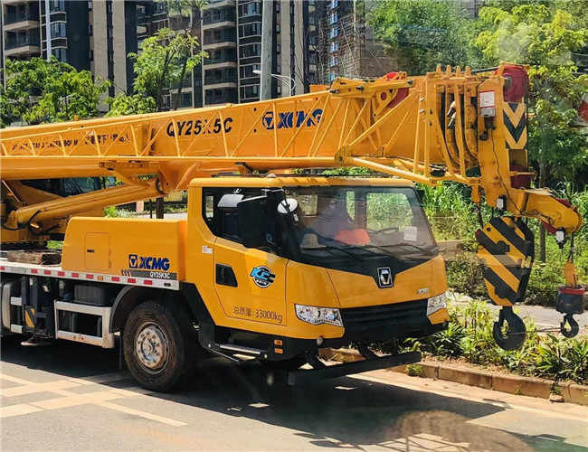 阿勒泰市大件设备吊装租赁吊车